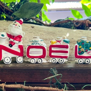 Vintage NOEL Santa Train Weihnachtskerzenhalter 1950 MCM Weihnachtskerzenhalter Retro Kitsch Noel Santa Weihnachtsbaum Dekor Set 4 IOB