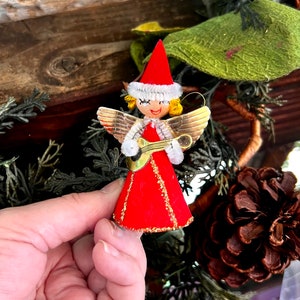 Vintage Spun Cotton Angel Christmas Ornament Red Felt Angel MCM Retro Kitsch Angel 1950 1960 Pipe Cleaner Angel Japan Winter Holiday Decor