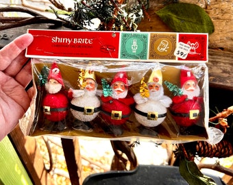 Vintage glanzende Brite Santa Gnome Elf Pixie kerstornament MCM 1950 1960 Santa Gnome Pipe Cleaner Retro Kitsch Decor Set 5 NIOP