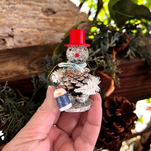 Vintage Putz Mica Red Snowman Pinecone Christmas Ornament MCM 1950 1960 Spun Cotton Glitter Snowman Pipe Cleaner Retro Kitsch Decor Japan