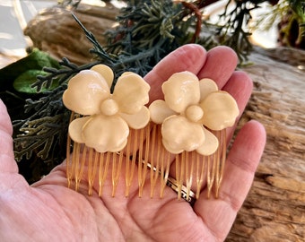 Vintage Daisy Pansy Floral Celluloid Floral Comb 1940 1950 Retro Bride Bridal Engagement Wedding Hairpiece Spring Summer Hair Mother’s Day