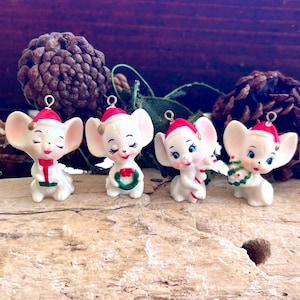 Ornamento de rato de Natal vintage Napco MCM 1960 1970, presente de rato de plástico MCM Napcoware, conjunto de decoração de férias de inverno retrô kitsch, 4 peças