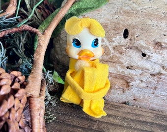 Ornamento pasquale in plastica vintage giallo a forma di anatra, anni '50-'60, 10 cm, motivo retrò, a forma di anatra, anatroccolo, pulcino, decorazione pasquale giapponese, RARO