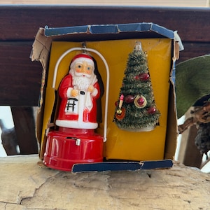 Vintage Christmas MCM 1950 Milk Glass Santa Lantern Twinkle