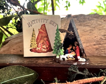 Vintage Nativity Christmas Ornament  1970 3 1/2” Nativity Mary Joseph Jesus Diorama Ornament Hong Kong Retro Kitsch Decor IOB