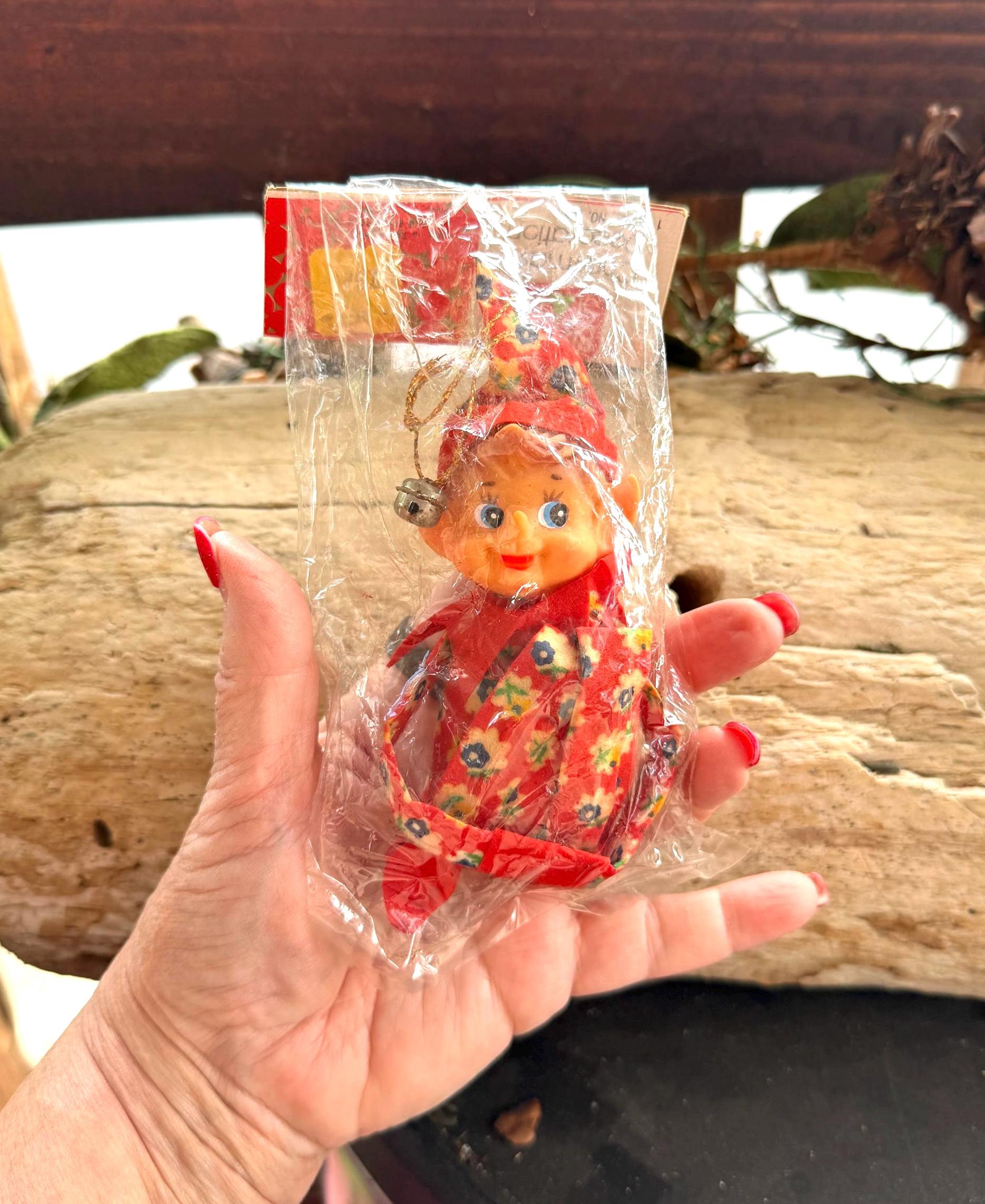 ヴィンテージ フローラル ニーハガー エルフ クリスマスオーナメント