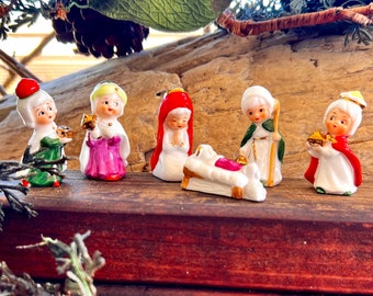 Vintage Napco Mary Joseph Baby Jesus Wisemen Figurines Nativity