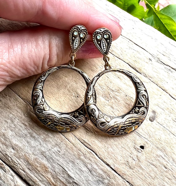 Paire De Boucles D'oreilles Rétro Vintage Dorées, Occasion, Fermoir Clips, Marque Générique, à Nettoyer