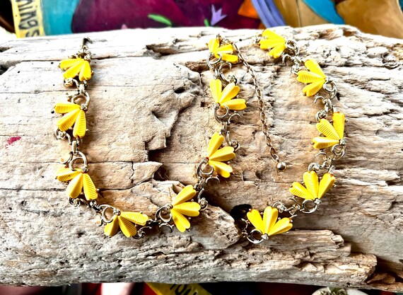 Vintage Yellow Demi Parure Flower Choker Floral N… - image 2