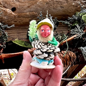 Vintage Clay Face Santa Elf Pixie Gnome Christmas Ornament Pinecone Gnome MCM 1950 1960 Retro Kitsch Santa Gnome Pine Cone Japan