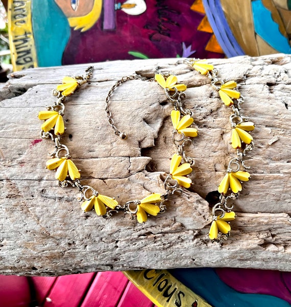 Vintage Yellow Demi Parure Flower Choker Floral N… - image 1