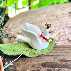 Vintage NAPCO Dove Christmas Ornament 1970 1980 Bone China NAPCOWARE Miniature Bird Crown Ribbon Bells Figurine Retro Kitsch Easter Decor