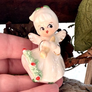Estatueta de anjo de Natal vintage Napco dançando chifre de anjo espaguete floral cerâmica Napcoware anjo menina MCM retro kitsch decoração de feriado