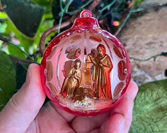 Vintage Nativity Christmas Ornament 1960 1970 JewelBrite Nativity Reflector Diorama Ornament MCM Retro Kitsch Manger Bethlehem Easter Decor