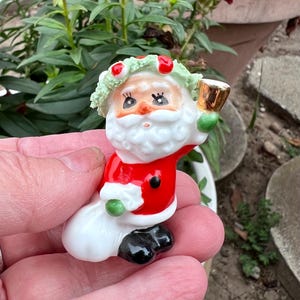 Vintage NAPCO Santa Claus Christmas Toy Sack Bell Figurine MCM 1960 1970 Napcoware Spaghetti Trim Santa Ornament Retro Kitsch Holiday Decor
