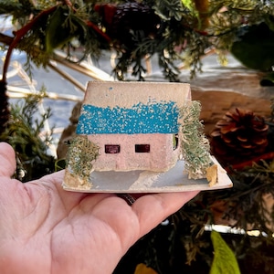 Adorno de diorama de casa de árbol de Navidad de Putz vintage, cartón azucarado, decoración de árbol de lufa kitsch retro, estilo navideño japonés