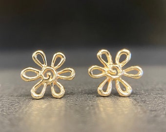 Gold Daisy studs, solid 14k gold post earrings, handmade in USA