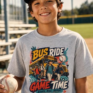 Camiseta de regreso a clases para jugadores de béisbol, camiseta infantil para ir al partido en autobús, regalo para estudiantes atletas (niños y niñas), temporada de béisbol juvenil de viaje. imagen 4