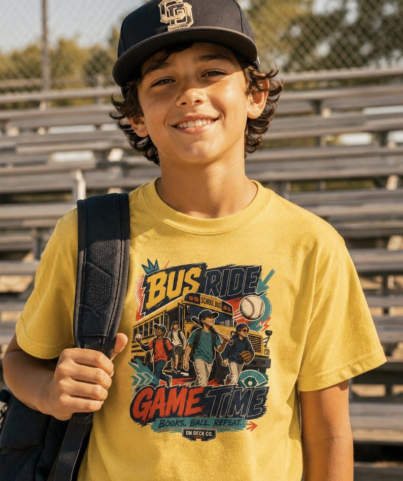 Camiseta de regreso a clases para jugadores de béisbol, camiseta infantil para ir al partido en autobús, regalo para estudiantes atletas (niños y niñas), temporada de béisbol juvenil de viaje. imagen 3