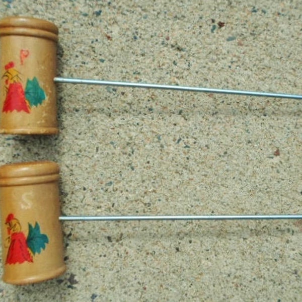 Vintage Barbeque Salt and Pepper Shakers, Long Handles, Wood, Rooster Theme, Made In Japan, Wooden Handles, Entertaining, Patio, Barbeque