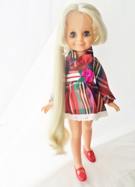 look around crissy doll