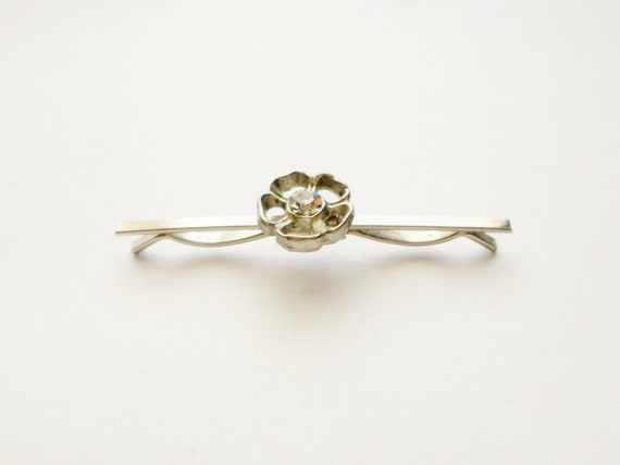 Vintage Flower Rhinestone Collar Bar Clip, Silver… - image 2