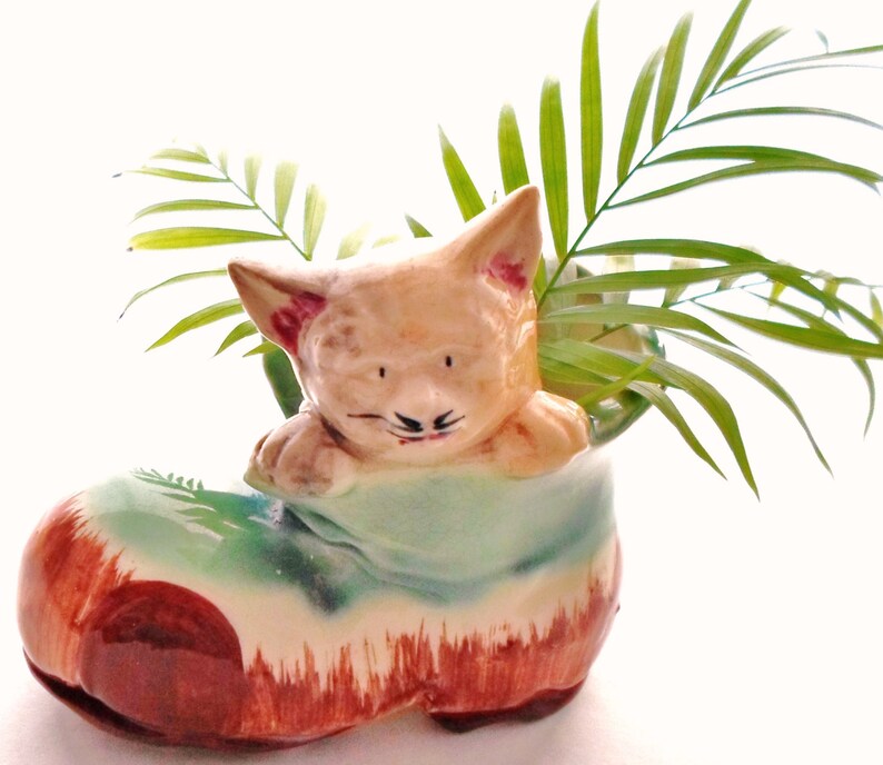 Vintage Cat In A Boot Ceramic Planter Or Vase Made In Japan Turquoise Blue, Chestnut Brown, Ivory, Beige image 1