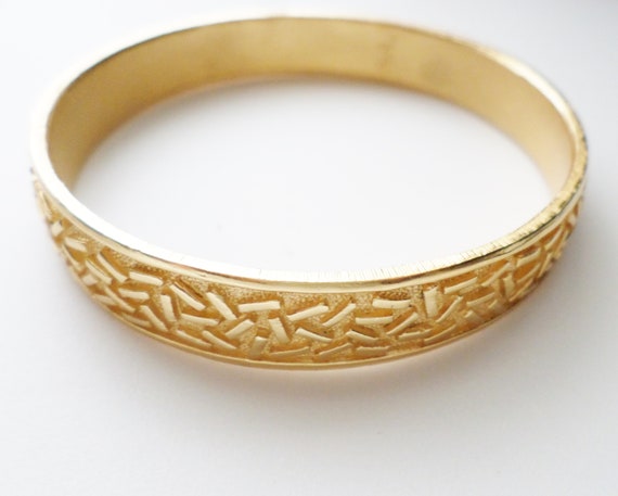 Vintage Crown Trifari Gold Tone Bangle Bracelet, … - image 1