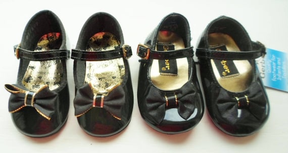 Vintage Black Patent Leather Toddler Or Baby Shoe… - image 1