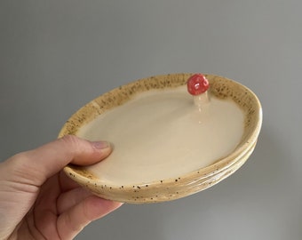 Mushroom plate