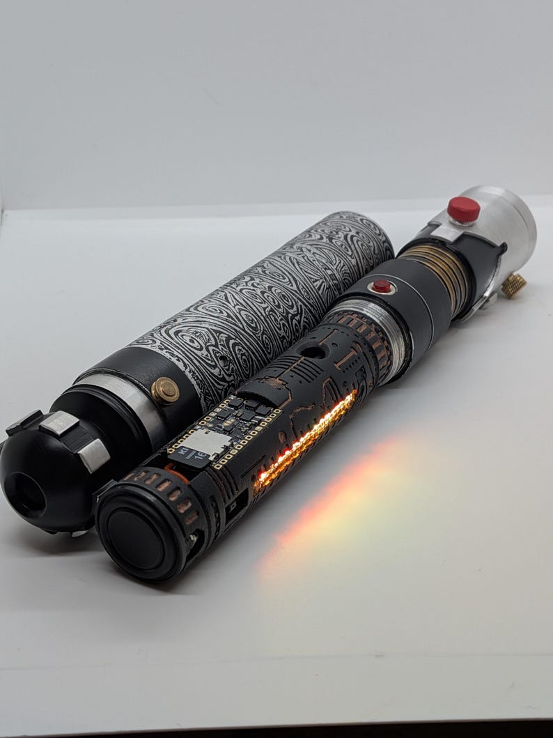 VL-36 lightsaber image 10