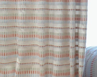 Cortinas bohemias a rayas de colores, cortinas geométricas tejidas, paneles de ventana color crema, cortinas personalizadas con filtro de luz para cuarto infantil estilo cottagecore.