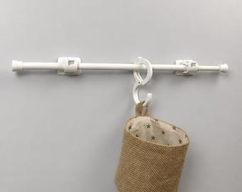Barra de tensión ajustable con ganchos adhesivos, barra para cortinas sin necesidad de taladrar, barra extensible multiusos para armarios, cocinas, baños y vestidores.
