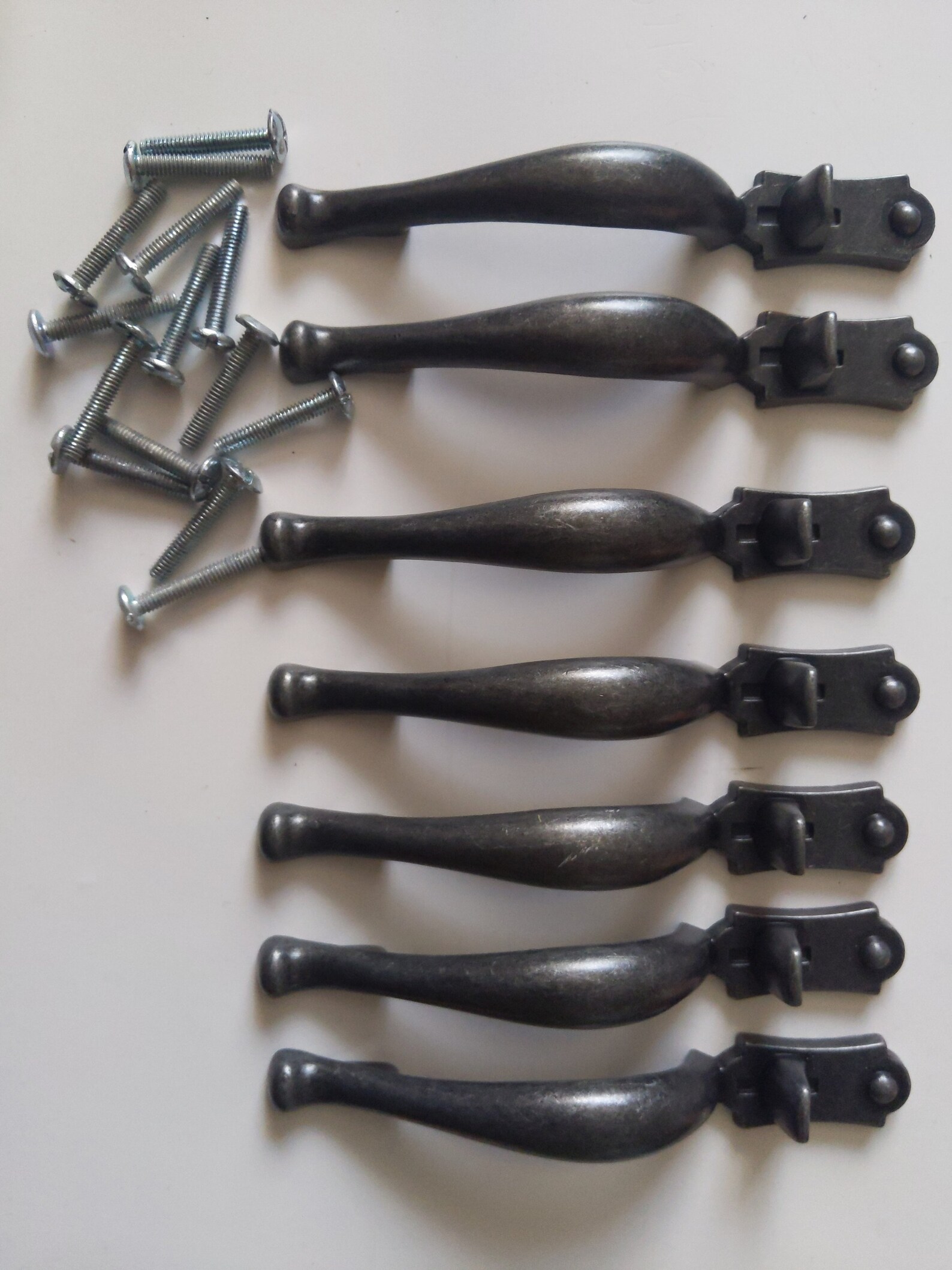 Conjunto vintage de siete 7 asas de gabinete tiradores | Etsy