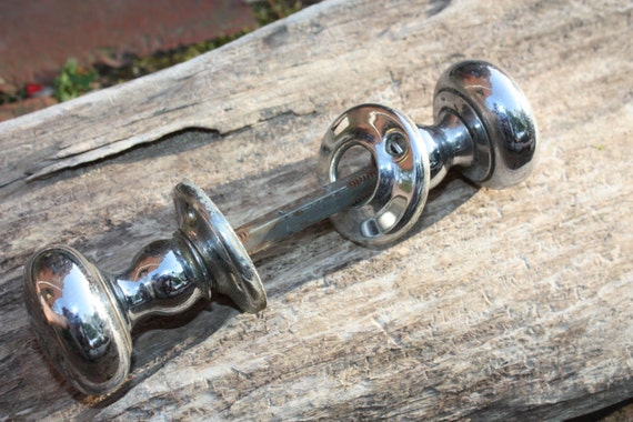 Vintage Pantry Door Knob Set Silver Tone Metal Face Plate Etsy