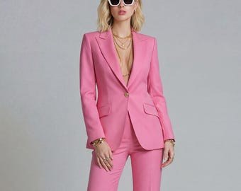 Baby Pink Women's Tailored Suit Set – Elegant Blazer and Pants for Business Wear