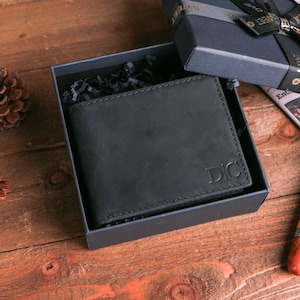 Carteras personalizadas de cuero genuino, cartera con inicial, cartera grabada con RFID, regalo para el Día del Padre, cartera repujada, cartera personalizada para hombre