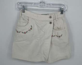 Rafaella Vintage Women's White Floral Embroidered Denim Skort Size 4