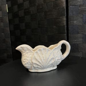 Cabbage design Shorter & Sons Gravy Boat