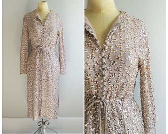 S/M Vintage 1960s Womens Beige Metallic Sequin Top Dress Button Up