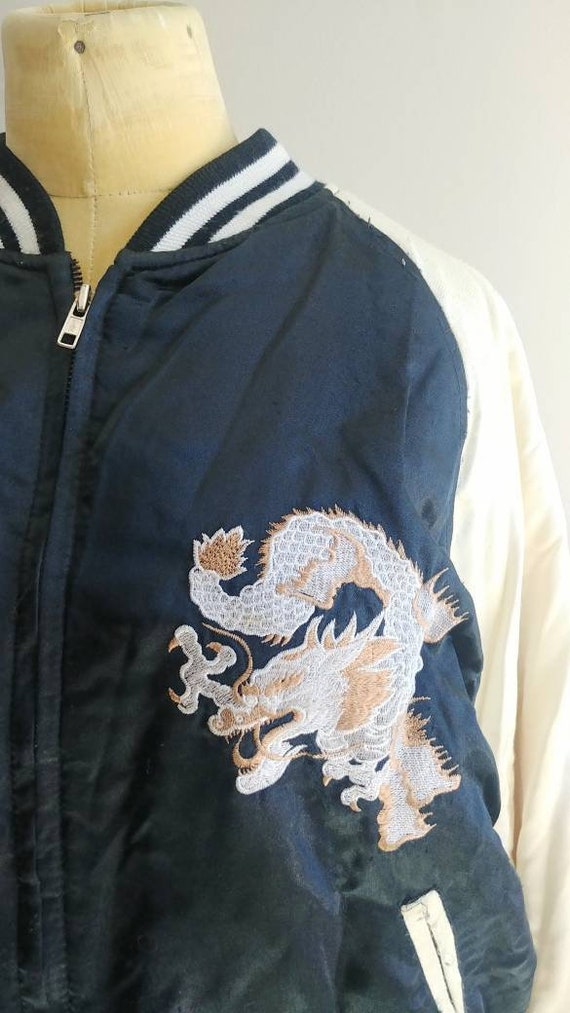 Medium Vintage 1980s Sukajan Souvenier Jacket Hou… - image 5