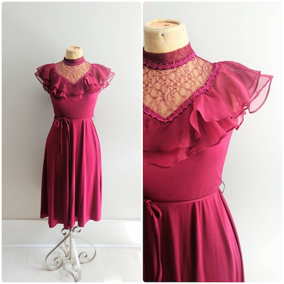 Small Vintage 1970s Ruffle Shoulder Sheer Dress Wo