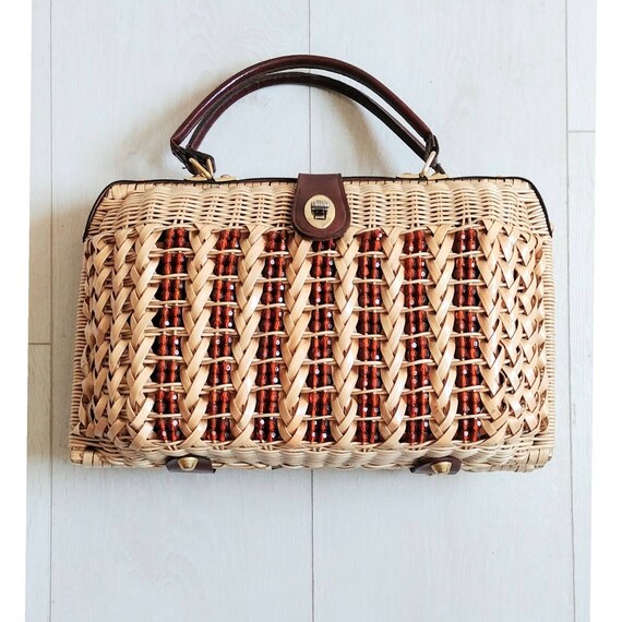 Medium Vintage 1950s Wicker Handbag Purse Beaded S