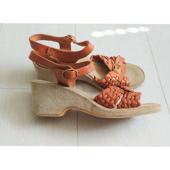 Sz 8 Vintage 1970s Womens Leather Wedge Sandles Cl