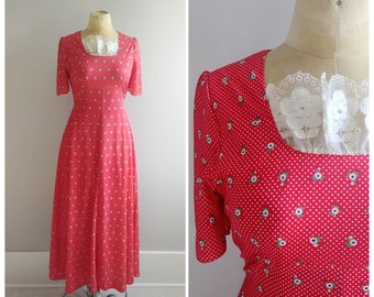 Medium Vintage 1970s Womens Prairie Flower Cottagecore Dress Maxi Boho Gown