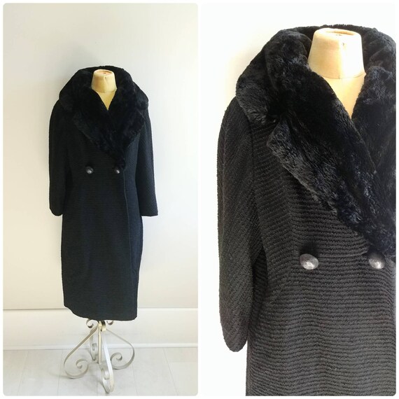 Medium Vintage 1950s Black Wool Coat Fur Collar Te
