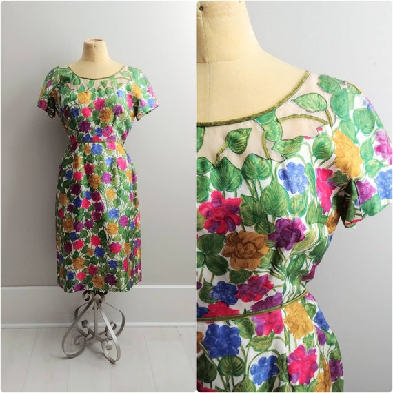 Medium Vintage 1950s SILK Floral Print Wiggle Dres