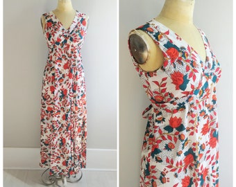 Medium Vintage 1970s Floral Print Summer Maxi Dress Retro Print Gown