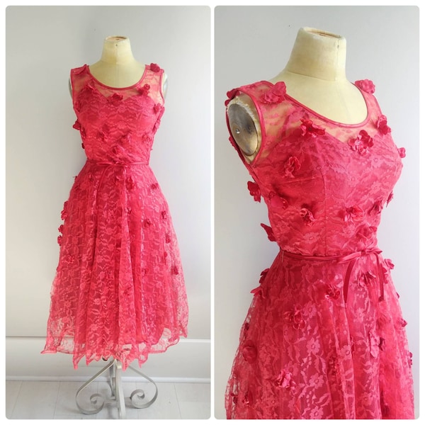 Petite vintage Womens 1950s 3D Flower Rose Dress Full Skirt Lace Floral Cocktail Party Gown