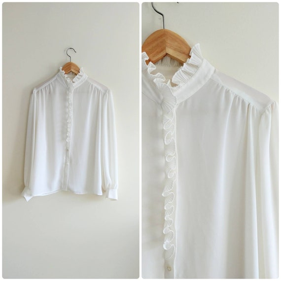 Medium Vintage 1970s Womens White Ruffle Collar Bl